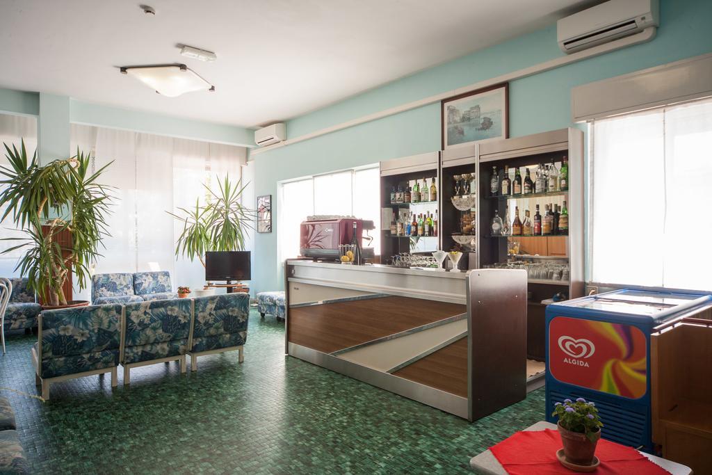 Hotel Madison Riccione Zewnętrze zdjęcie