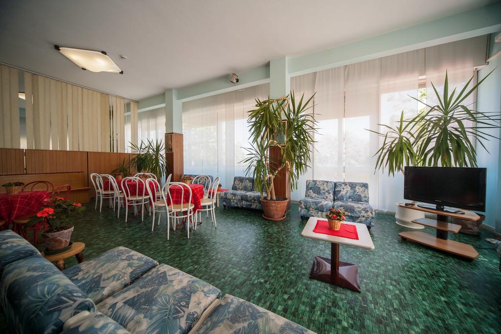 Hotel Madison Riccione Zewnętrze zdjęcie